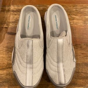 Easy spirit Martha Stewart silver glitter slide on shoes